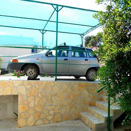 12811a * Slatine