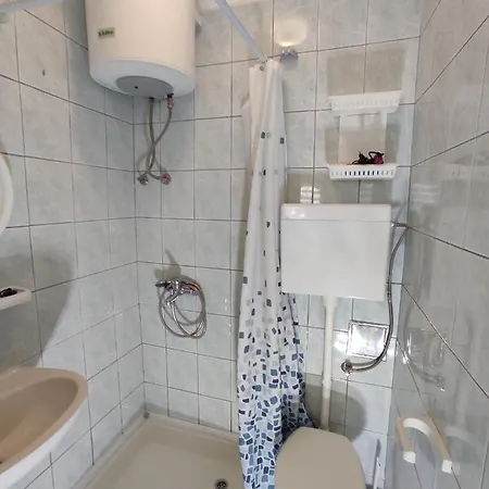 12811a Apartment *